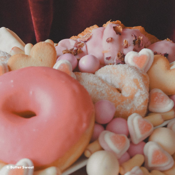 The Pink Heart On Dessert Box