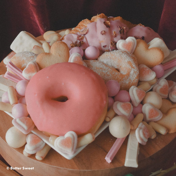 The Pink Heart On Dessert Box