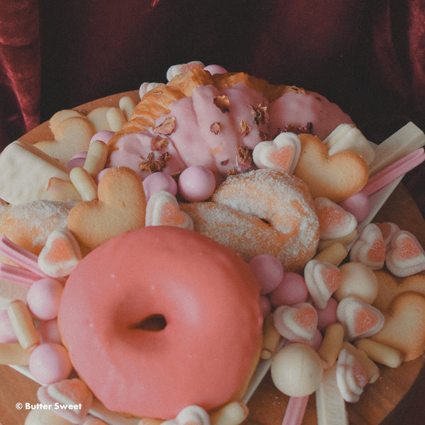 The Pink Heart On Dessert Box