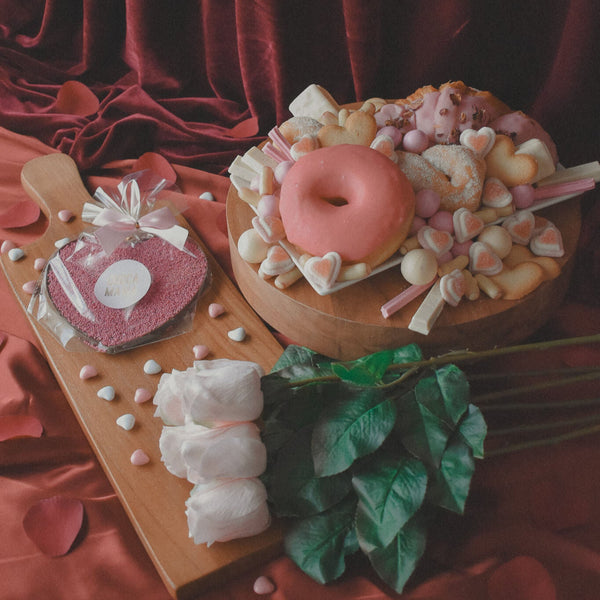 The Pink Heart On Dessert Box