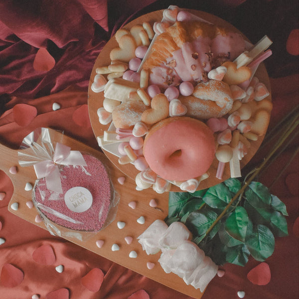 The Pink Heart On Dessert Box