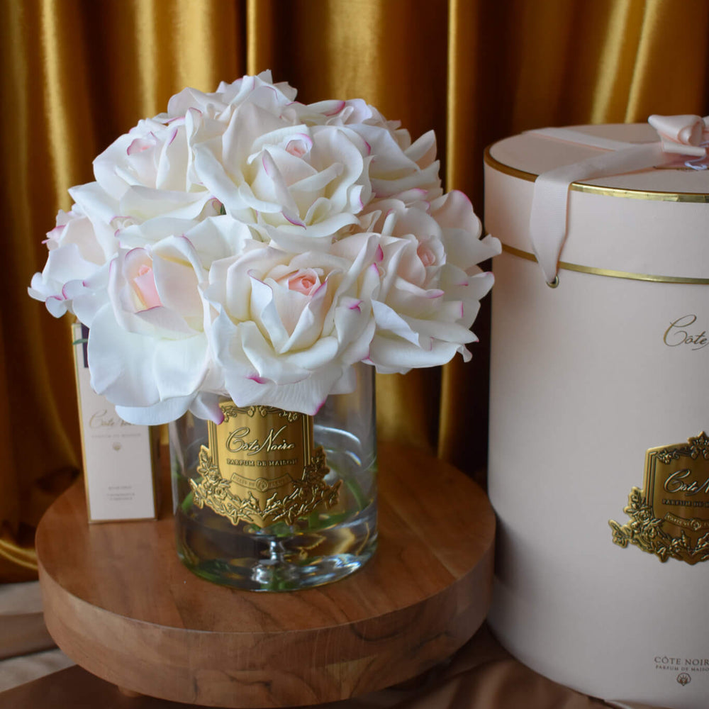 Luxury Grand Rose Bud Bouquet (Pink Blush)