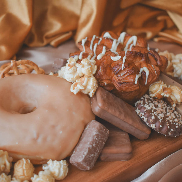 The Caramel Lover Dessert Box