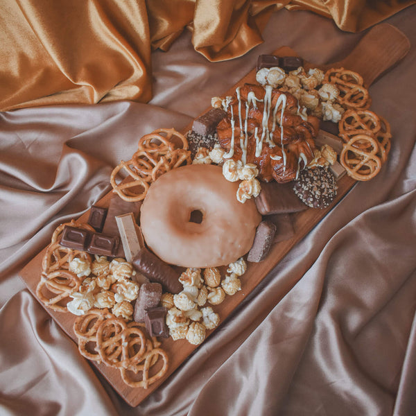 The Caramel Lover Dessert Box