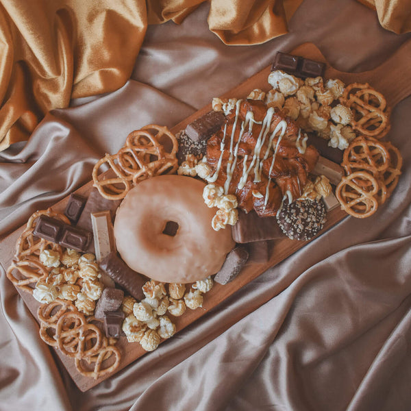 The Caramel Lover Dessert Box