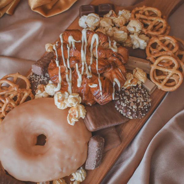 The Caramel Lover Dessert Box