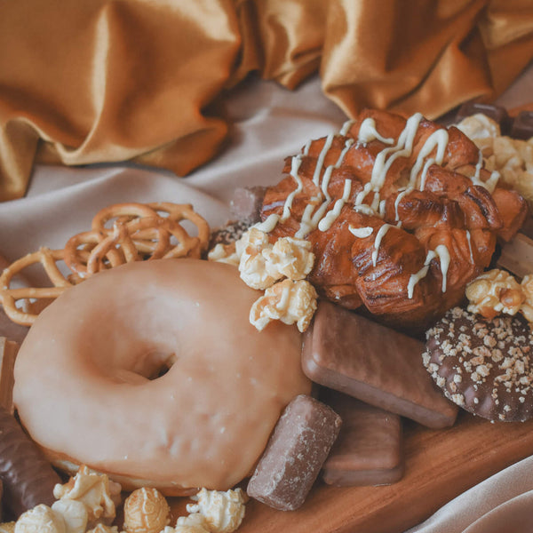 The Caramel Lover Dessert Box