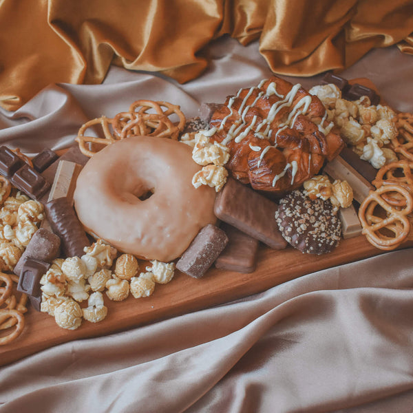 The Caramel Lover Dessert Box