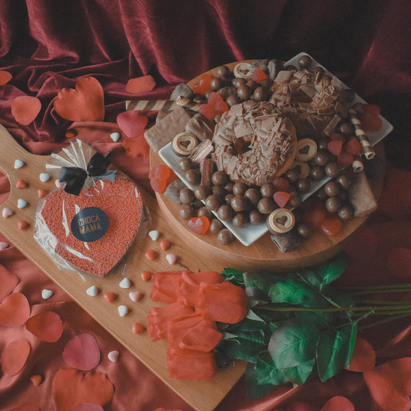 The Red Heart On Dessert Box