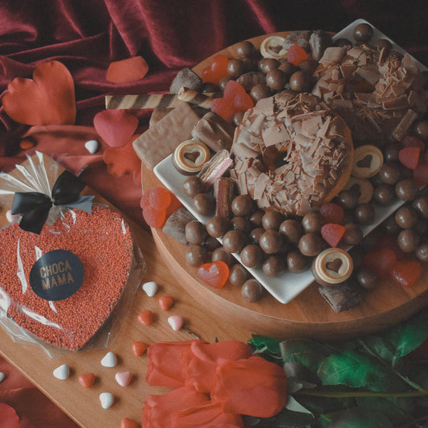 The Red Heart On Dessert Box